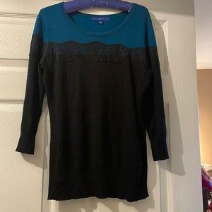 Women’s soft light pullover top
